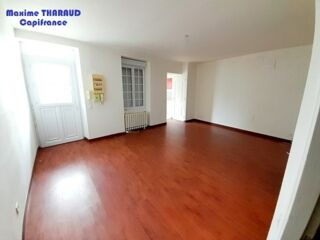  Immeuble  vendre 15 + pices 450 m