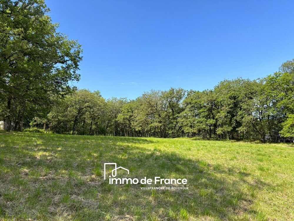 Vente Terrain Charmant terrain plat clos et arboré de 3 242 m² Parisot