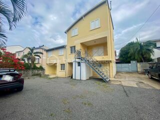  Appartement à louer 4 pièces 90 m²
