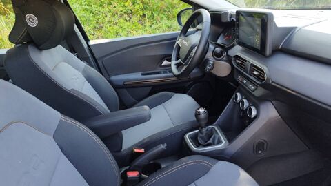 Sandero Stepway 1.0 TCe 110 Extreme - Premi&egrave;re main Garantie constru 2025 occasion 36700 Clion