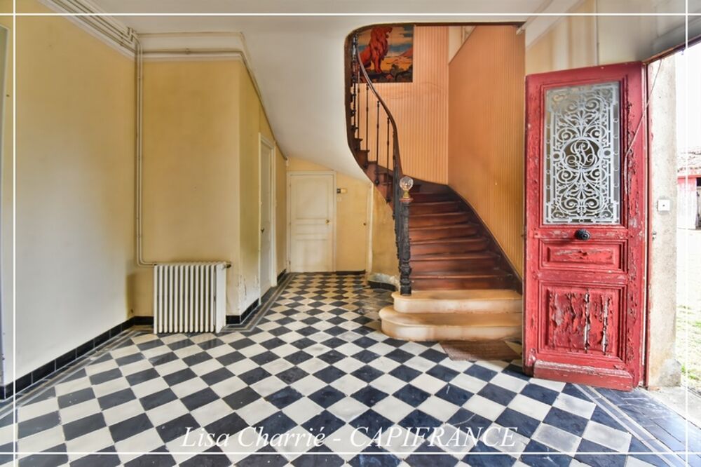 Propriete à vendre 14 pièces LE HOUGA (32) de 215 m2 habitables à rénover, sur 11949 m2 de terrain, dépendances