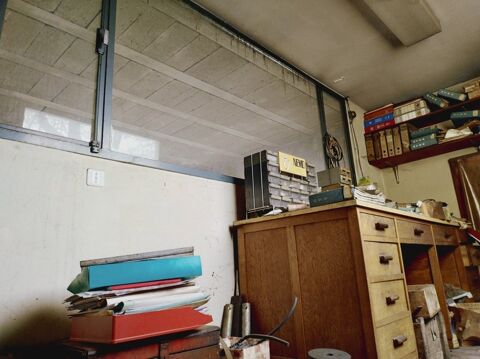   Dpt Savoie (73), à louer CHALLES LES EAUX Local commercial 186 m² 