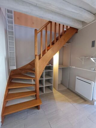  Maison à louer 2 pièces 33 m²