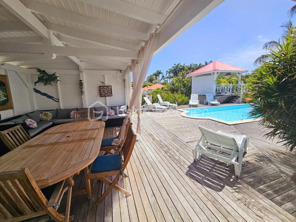 à vendre  Propriété/château Saint-François (97118)