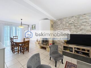  Propri�t�/ch�teau � vendre 7 pi�ces 134 m�