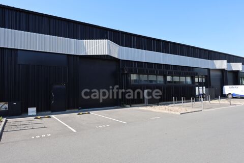 Local d'activit&eacute; de 577 m&sup2; avec mezzanine et sous-sol Caen Nord P&eacute;riph&eacute;rique 3288 14000 Caen