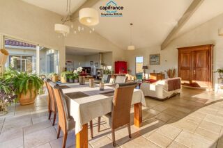  Propriété/château à vendre 6 pièces 190 m²