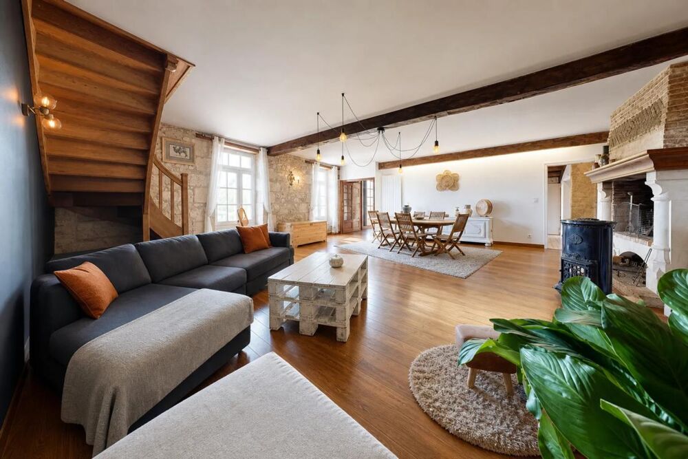 Vente Maison Belle maison en pierre XVIII? - 265m² Eymouthiers Eymouthiers