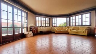  Villa � vendre 8 pi�ces 260 m�