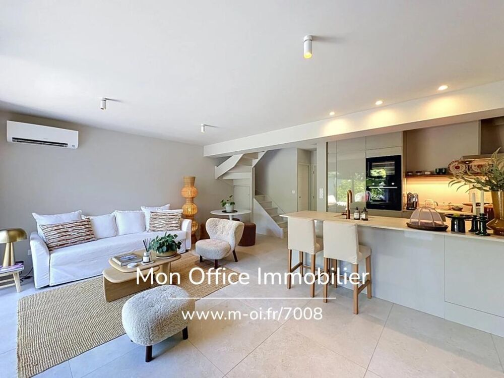 Vente Maison Référence : 7008-LES. - DUPLEX T3 RÉNOVÉ À 100M DE LA PLAGE À VENDRE À GRIMAUD BEAUVALLON Grimaud