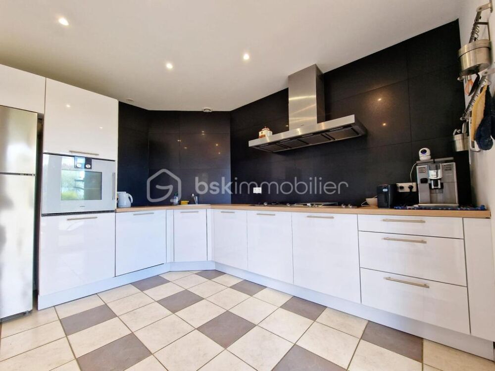 à vendre  Villa Narbonne (11100)