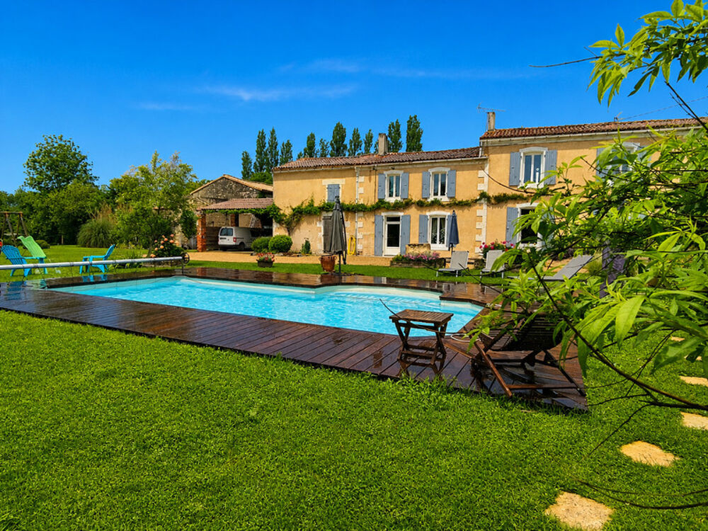 Maison à vendre 7 pièces proche de Courçon