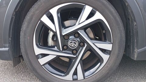 C-HR My23 1.8 VVT-i 122 Hybride 2WD CVT Design 2023 occasion 14400 Saint Vigor Le Grand
