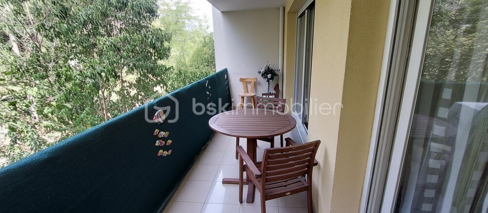 Appartement 3 pièces avec grand balcon