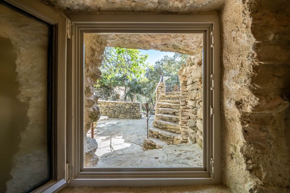 à vendre  Propriété/château Gordes (84220)