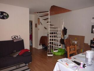  Appartement à louer 3 pièces 72 m²
