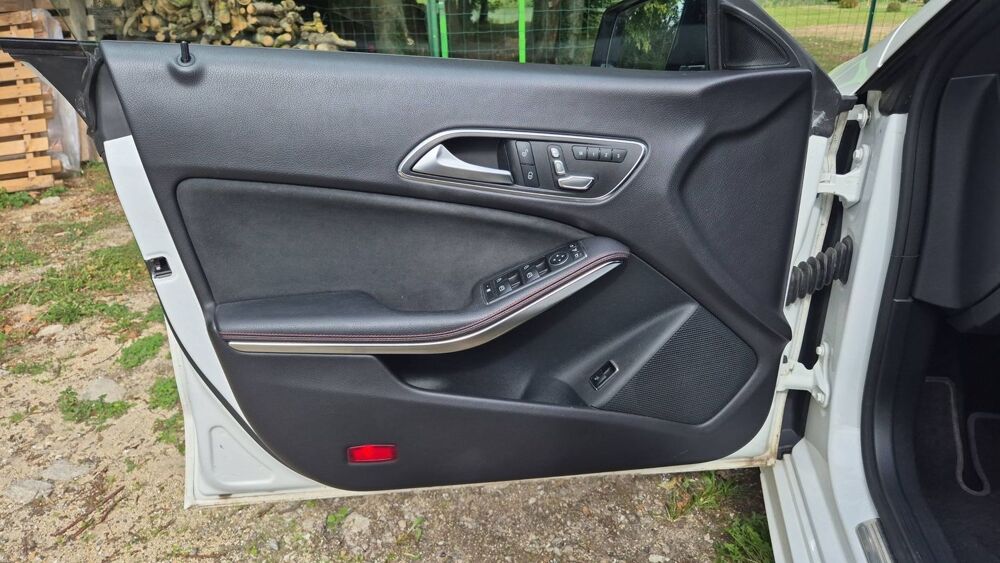 Classe CLA Classe 200 d 136 7G-DCT Fascination Pack AMG - Automatique T 2019 occasion 80000 Amiens