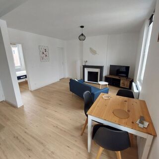  Appartement à louer 2 pièces 35 m²