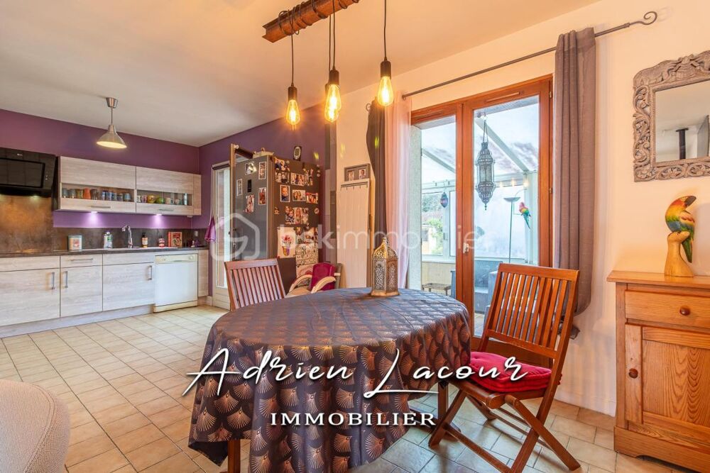 JOLIE MAISON TRADITIONNELLE - FAMILIALE