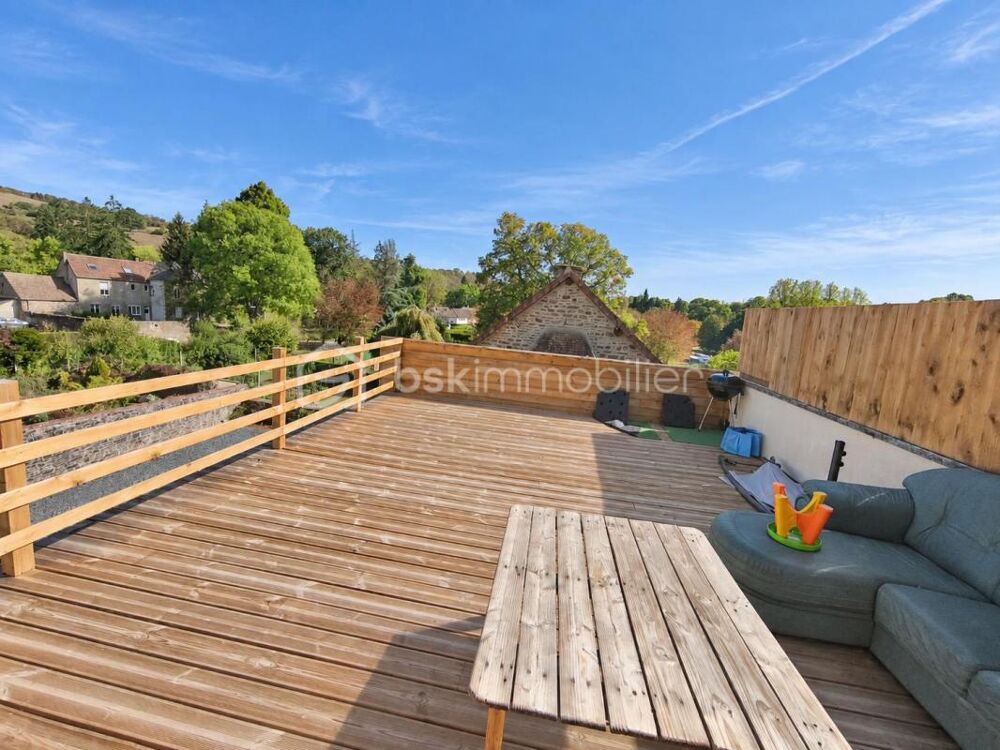 Vente Maison UNE MAISON DE VILLE, UNE IMMENSE TERRASSE PLEIN SUD, UN ESPACE INDÉPENDANT… ET BEAUCOUP DE POSSIBILITÉS ! DPE C !!!! Pont d ouilly