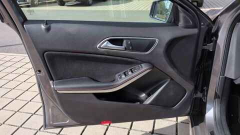 Classe GLA X156 180 122 7G-Tronic Fascination - Automatique Toit ouvran 2019 occasion 56100 Lorient