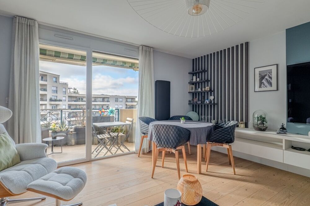 Vente Appartement Appartement à vendre 3 pièces LYON 3EME ARRONDISSEMENT (69) terrasse piscine rénové archi Lyon 3