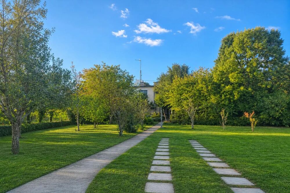 Maison familiale avec grand jardin à Montreuil-Bellay