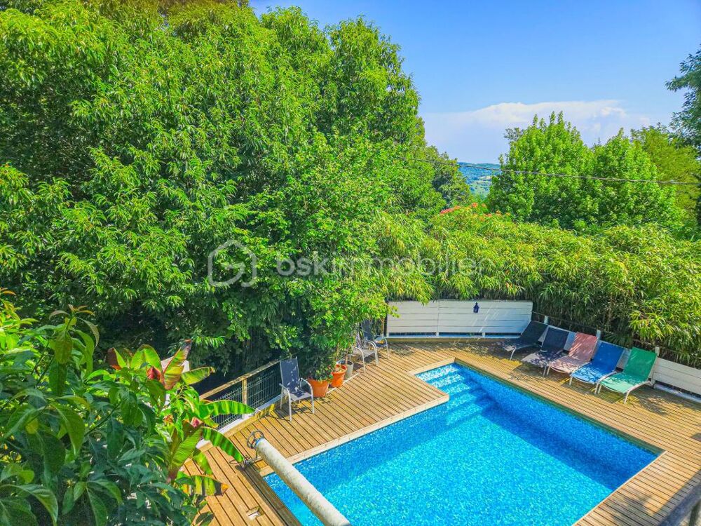 Maison mitoyenne avec piscine chauffée-Au calme, sans vis à vis avec jardin paysagé