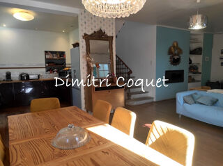  Maison  vendre 8 pices 242 m
