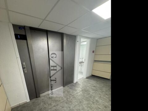   ENTREPÔT DE 494M² À LOUER À IVRY-SUR-SEINE (lot 1110) 