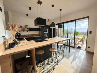 Vente Maison SALVIZINET, Maison plain-pied de 167 m² avec 991 m² de terrain Salvizinet