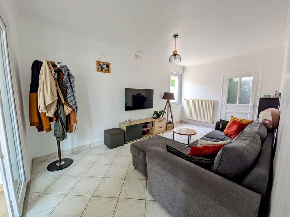 Maison à vendre 144m² - SAINT PIERRE DES ECHAUBROGNES (79)