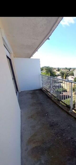  Appartement à louer 2 pièces 33 m²