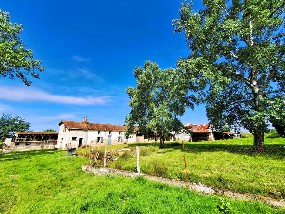 Corps de ferme à aménager avec dépendances et plus de 7 000 m² de terrain Plaisance-du-Gers