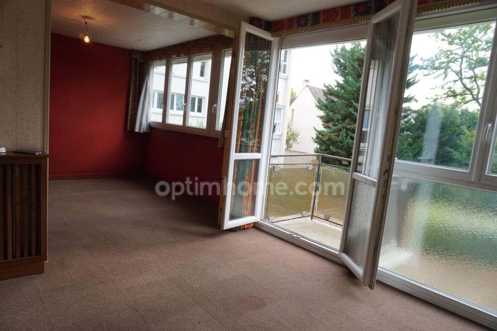 Vente Appartement Appartement à vendre 4 pièces LE BOURGET (93) de 4 pièces / 2 chambres - 69 m2 - 223 000 € FAI Le bourget