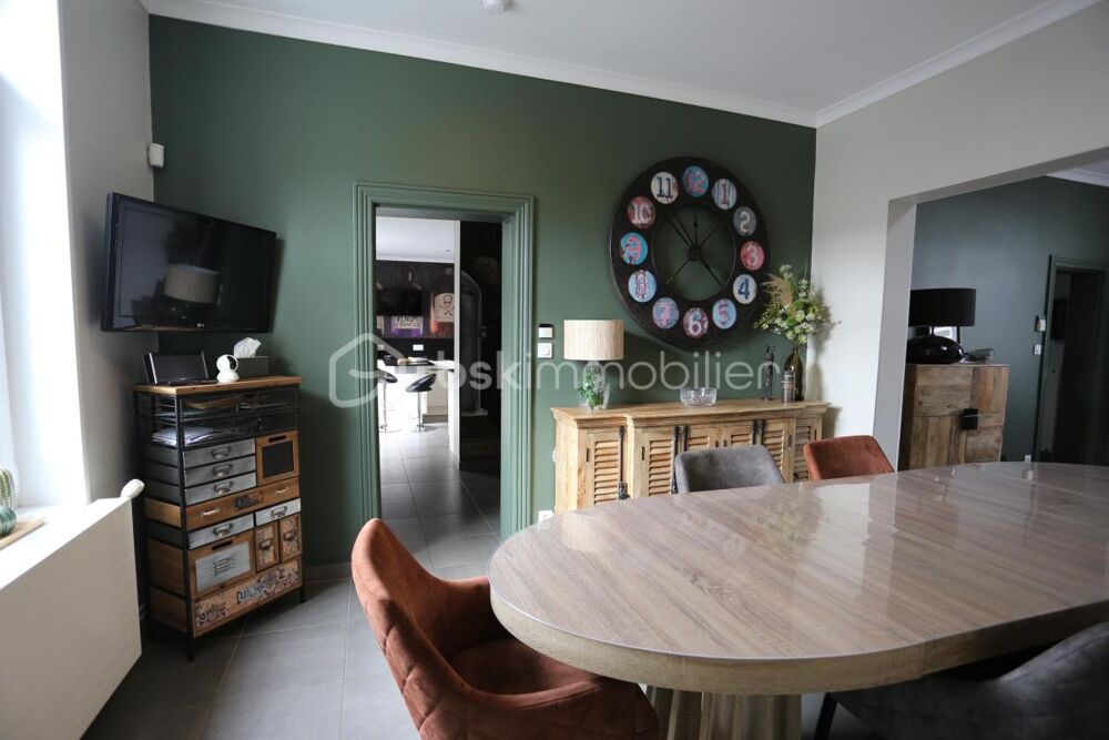 Givenchy-en-Gohelle, très belle maison de 274 m2 habitables, 5 chambres, jardin, érigée sur terrain de 3.000 m2