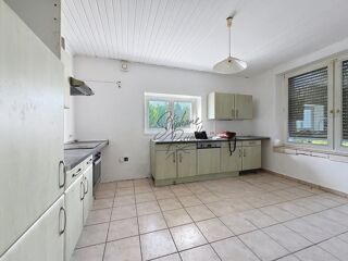  Immeuble � vendre 14 pi�ces 297 m�