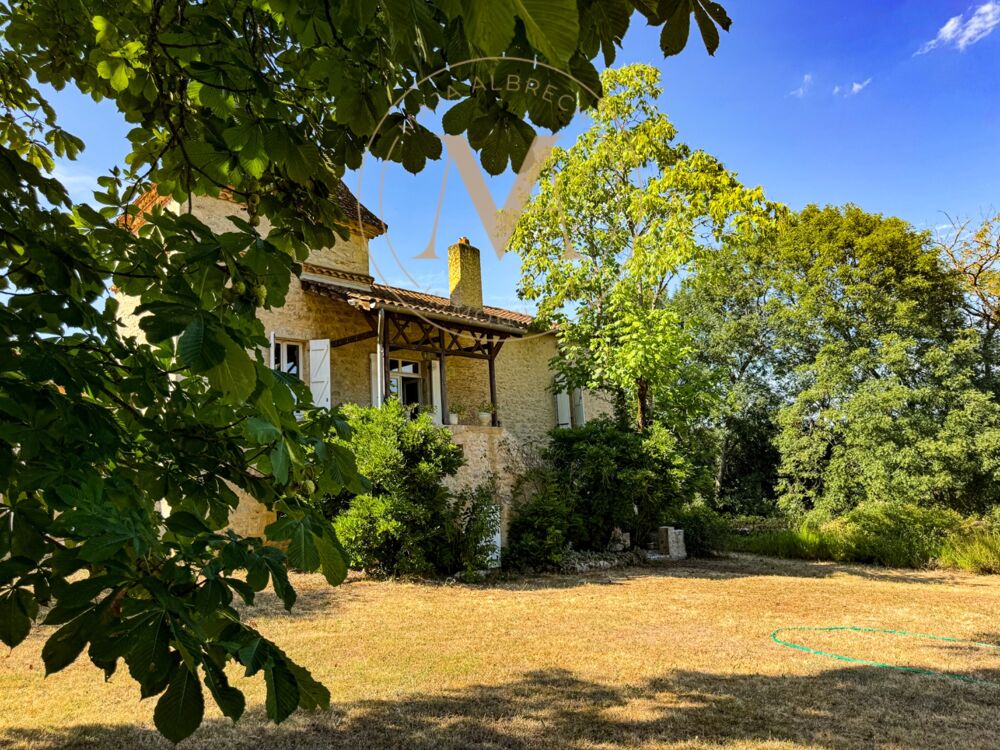 à vendre  Propriété/château Lacapelle-Cabanac (46700)