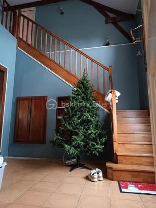  Propri�t�/ch�teau � vendre 8 pi�ces 240 m�