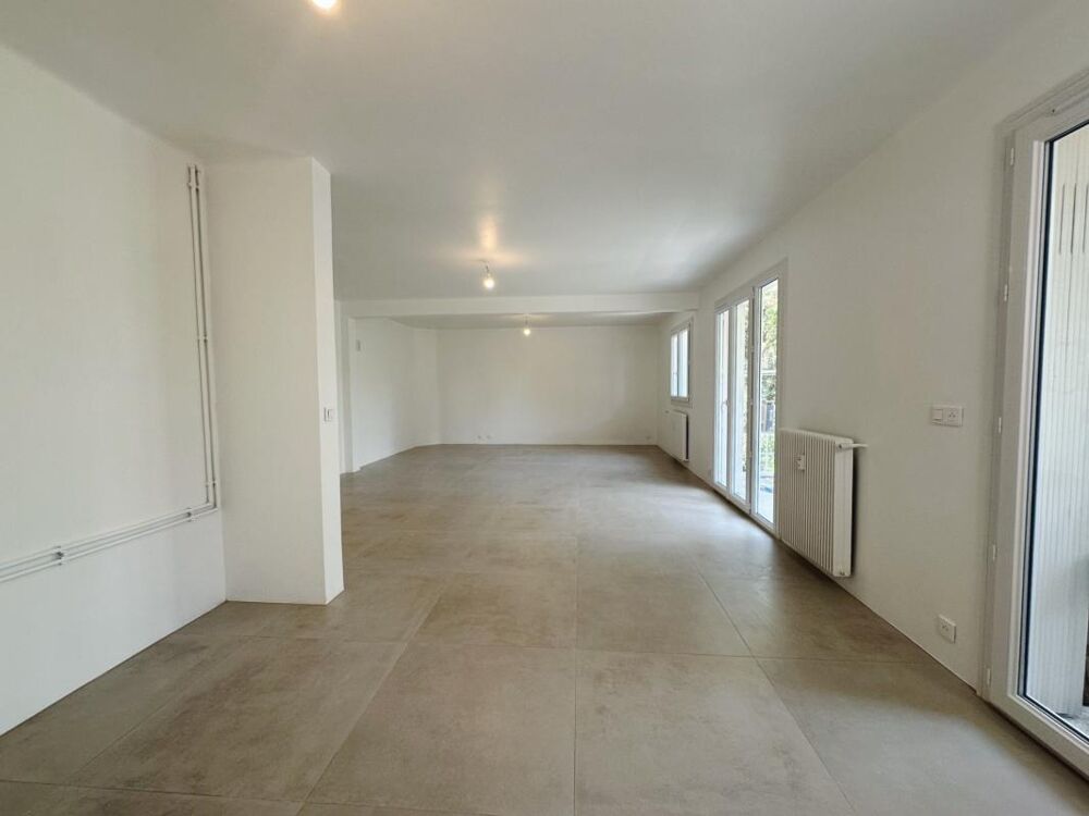 Vente Appartement Cannes- Croix-des-Gardes. Grand appartement rénové à vendre 5 pièces avec cave et garage. 422 000 € Cannes