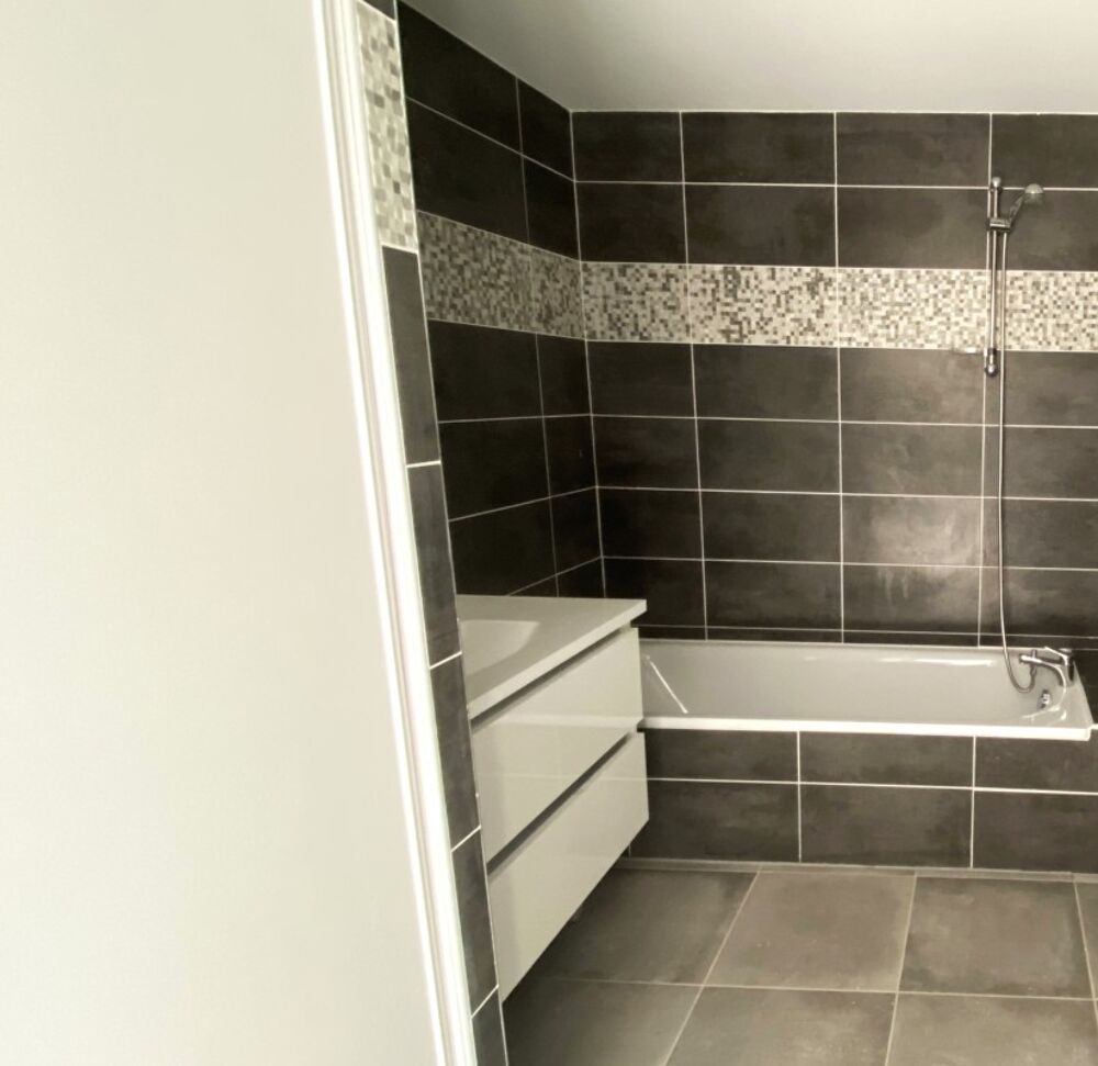 Location Appartement T2 avec balcon et garage à BORMES LES MIMOSAS Bormes les mimosas