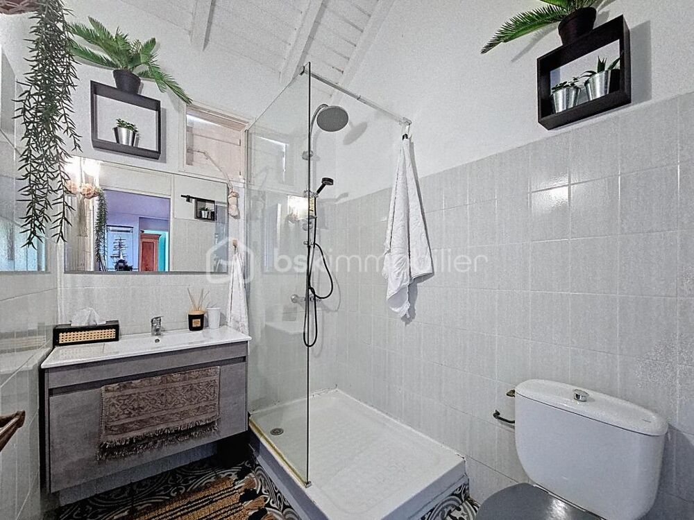 à vendre  Propriété/château Saint-François (97118)