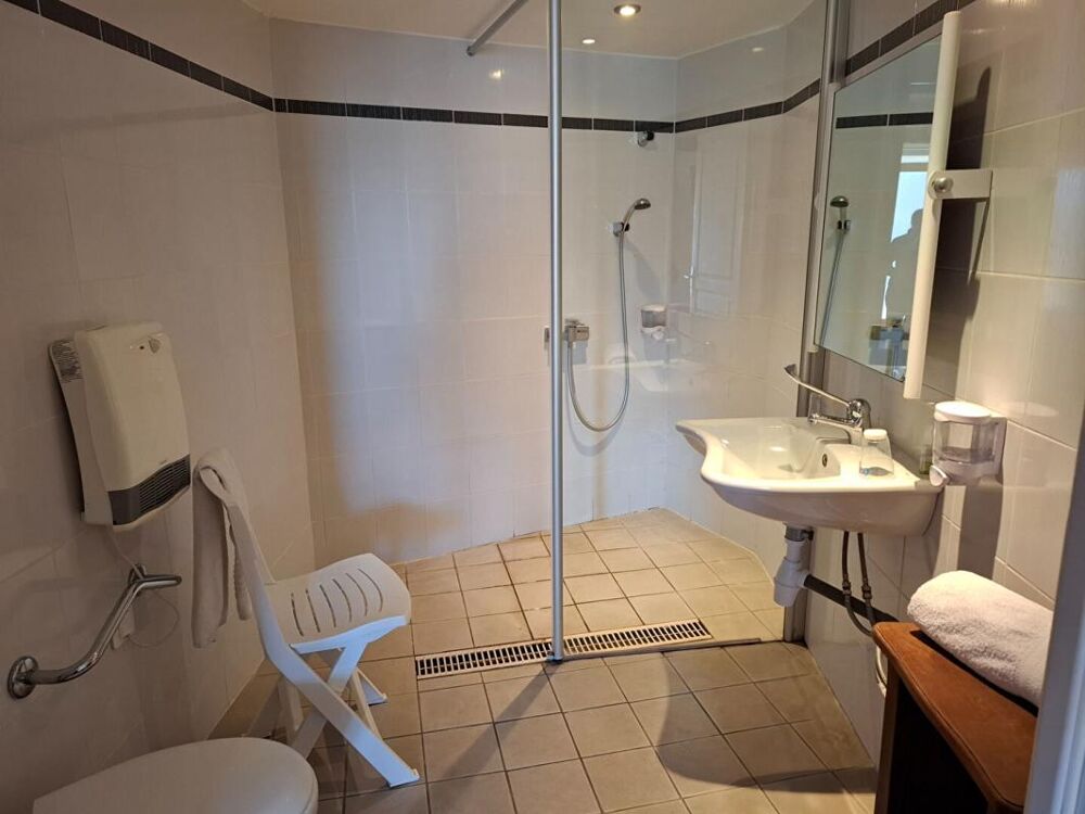 Vente Maison MAISON DE VILLAGE RENOVEE 7 PIECES 184 M² AVEC BALCONS AUX CHAMBRES, UN APPARTEMENT T2 INDEPENDANT DE 30 M² AVEC UNE TERRASSE 24 Aurel