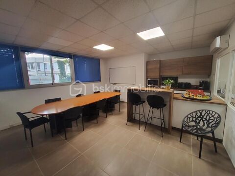 Local professionnel 75 m&sup2; + showroom � 99 000 � 99000 38950 Saint martin le vinoux
