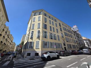  Appartement à vendre 9 pièces 208 m²
