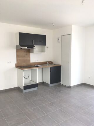  Appartement à louer 3 pièces 57 m²