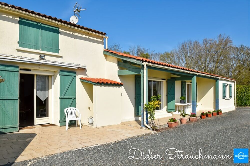 Maison à vendre 9 pièces proche de AIGREFEUILLE D'AUNIS (17)