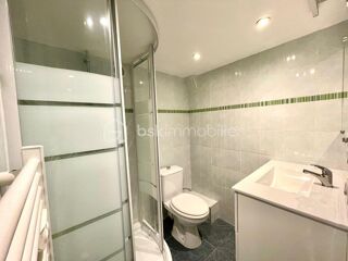  Immeuble à vendre 9 pièces 230 m²