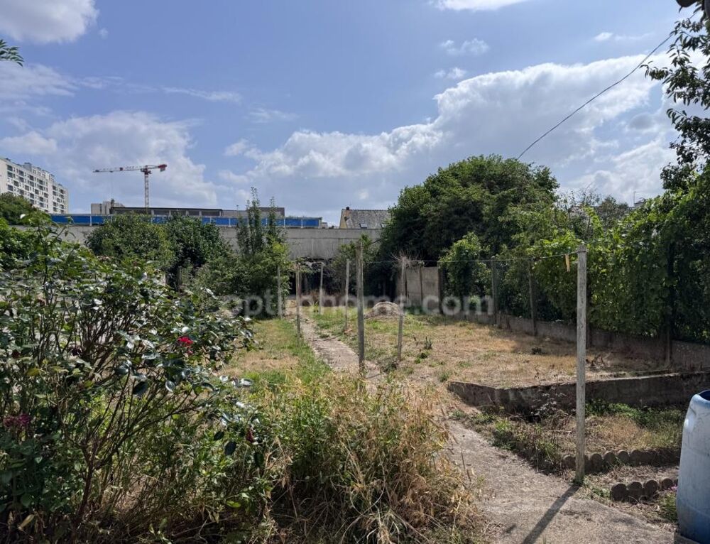 Vente Maison Terrain constructible en ville quartier Bréquigny, grande parcelle orientée Sud Rennes