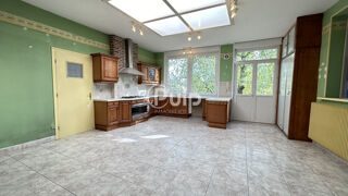  Maison  vendre 6 pices 180 m